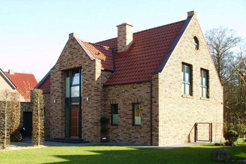 Керамическая черепица Roben Flandern красная ангобированная